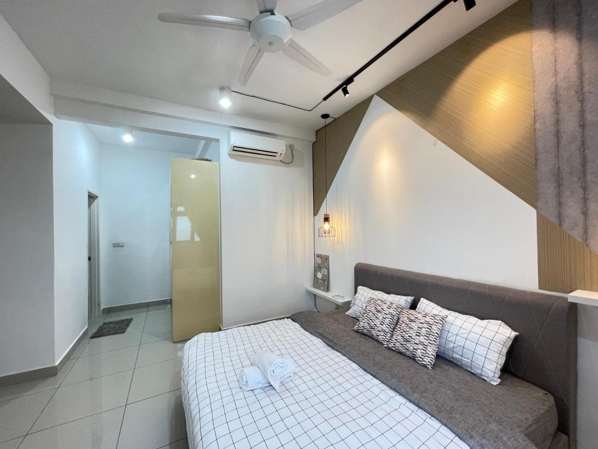 Meridin Medini By Wp Homestay Nusajaya  Exterior foto