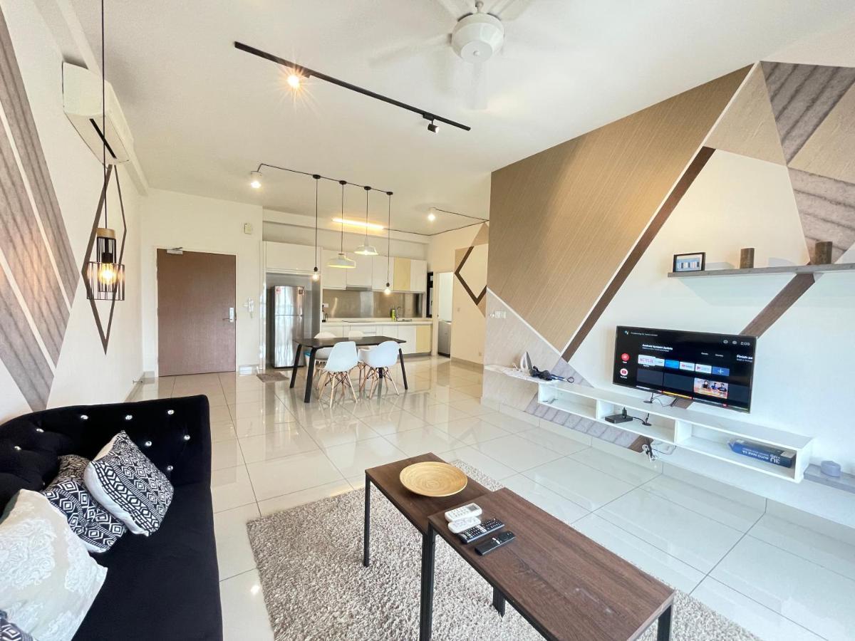 Meridin Medini By Wp Homestay Nusajaya  Exterior foto